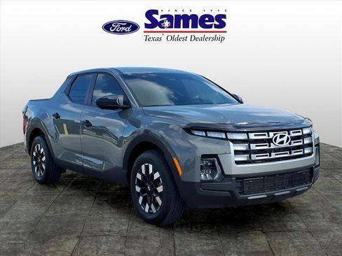 Used 2025 Hyundai Santa Cruz SE image 1