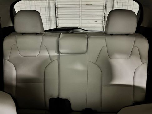 Used 2023 Kia Telluride SX FWD image 21