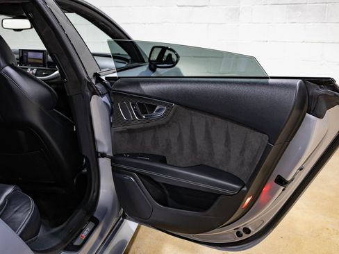 Used 2017 Audi RS 7 Prestige w/ Carbon-Optic Package image 29