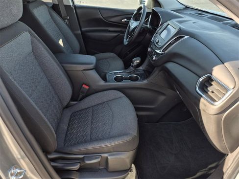 Certified 2024 Chevrolet Equinox LT w/ LPO, Floor Liner Package image 12