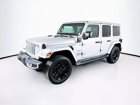 Used 2023 Jeep Wrangler Sahara w/ Cold Weather Group image 3