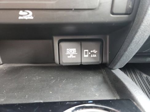 Used 2021 Honda Pilot Touring image 26