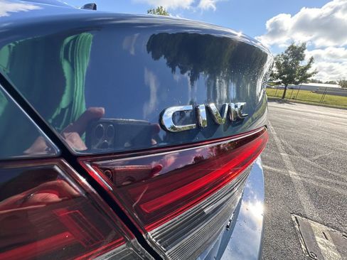 New 2026 Honda Civic Sport image 18