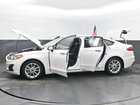 Used 2019 Ford Fusion SE image 41