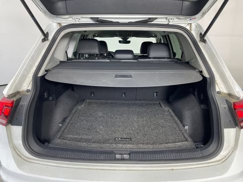Used 2022 Volkswagen Tiguan SE AWD/4WD image 13