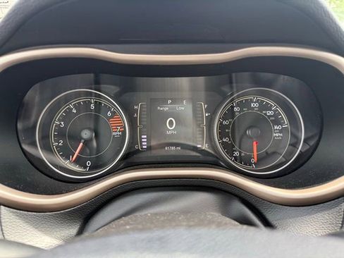 Used 2017 Jeep Cherokee 75th Anniversary image 21