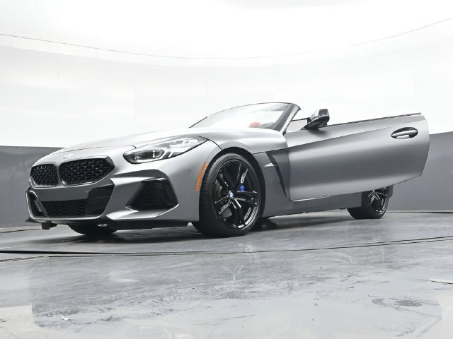 Used 2021 BMW Z4 M40i w/ Executive Package RWD image 43