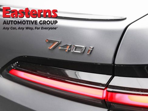 Used 2023 BMW 740i w/ Executive Package RWD image 26