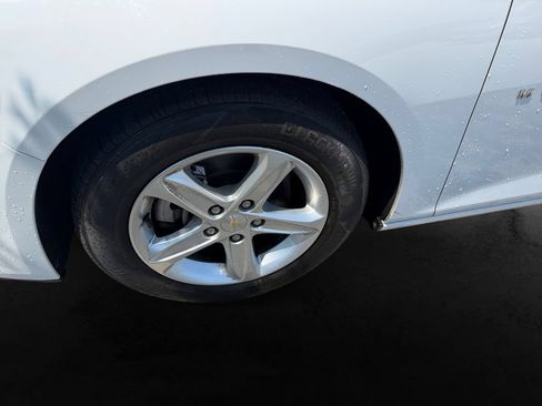 Used 2022 Chevrolet Malibu LT FWD image 12