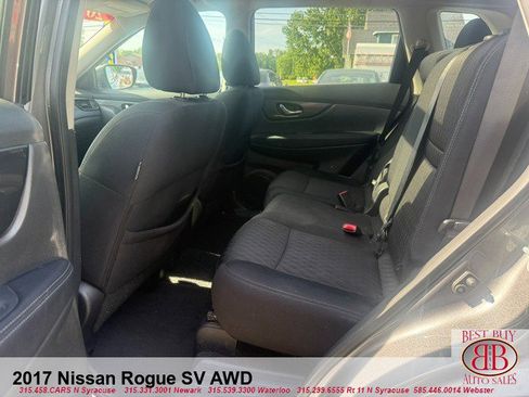 Used 2017 Nissan Rogue SV AWD/4WD image 11