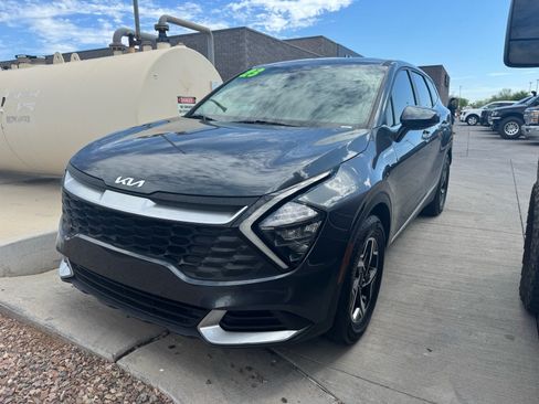 Certified 2023 Kia Sportage LX FWD image 2