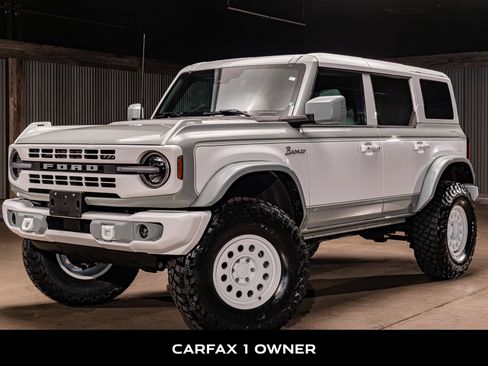 Used 2023 Ford Bronco Heritage Edition AWD/4WD image 5
