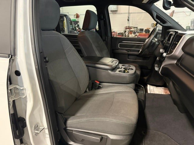 Certified 2024 RAM 2500 Big Horn w/ Night Edition AWD/4WD image 11