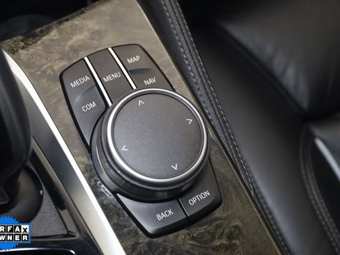 Used 2020 BMW M550i xDrive M550i xDrive w/ Premium Package image 31