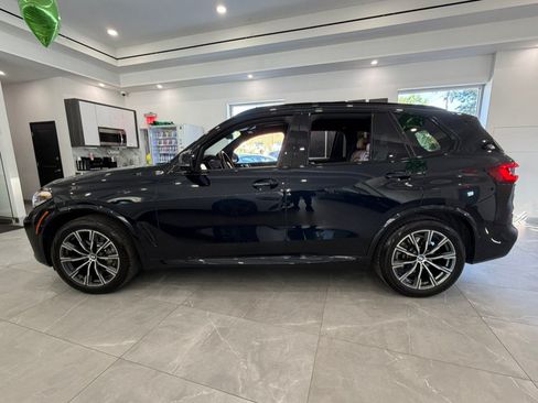 Used 2021 BMW X5 xDrive40i w/ M Sport Package AWD/4WD image 4