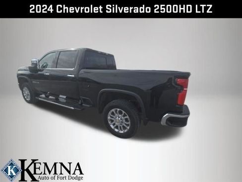 Used 2024 Chevrolet Silverado 2500 LTZ w/ LTZ Premium Package image 8