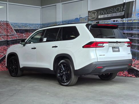 Certified 2026 Toyota Grand Highlander AWD Hybrid image 6