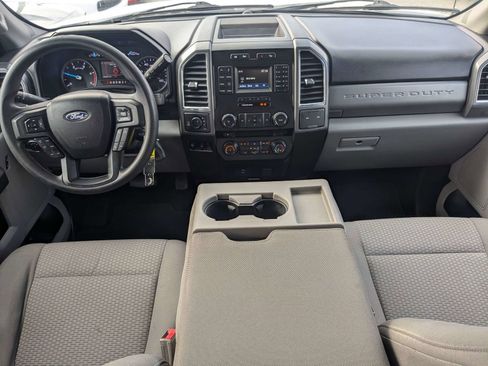 Used 2018 Ford F250 XLT w/ FX4 Off-Road Package AWD/4WD image 14