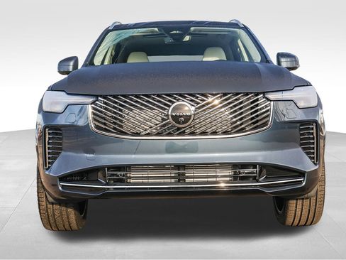 New 2026 Volvo XC90 T8 Ultra w/ Protection Package Premier image 2