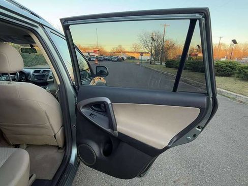 Used 2008 Toyota RAV4 4WD image 25