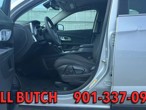 Used 2017 Chevrolet Equinox LS FWD image 9