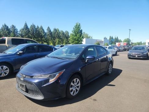 Used 2020 Toyota Corolla LE FWD image 10