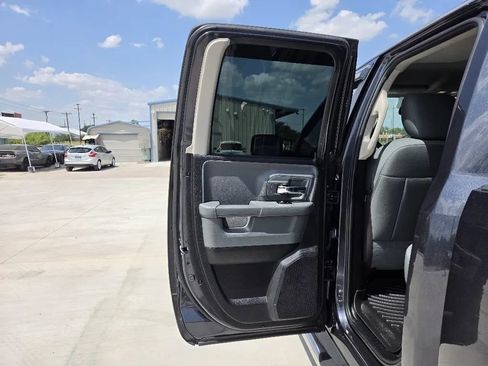 Used 2015 RAM 1500 Classic SLT RWD image 15