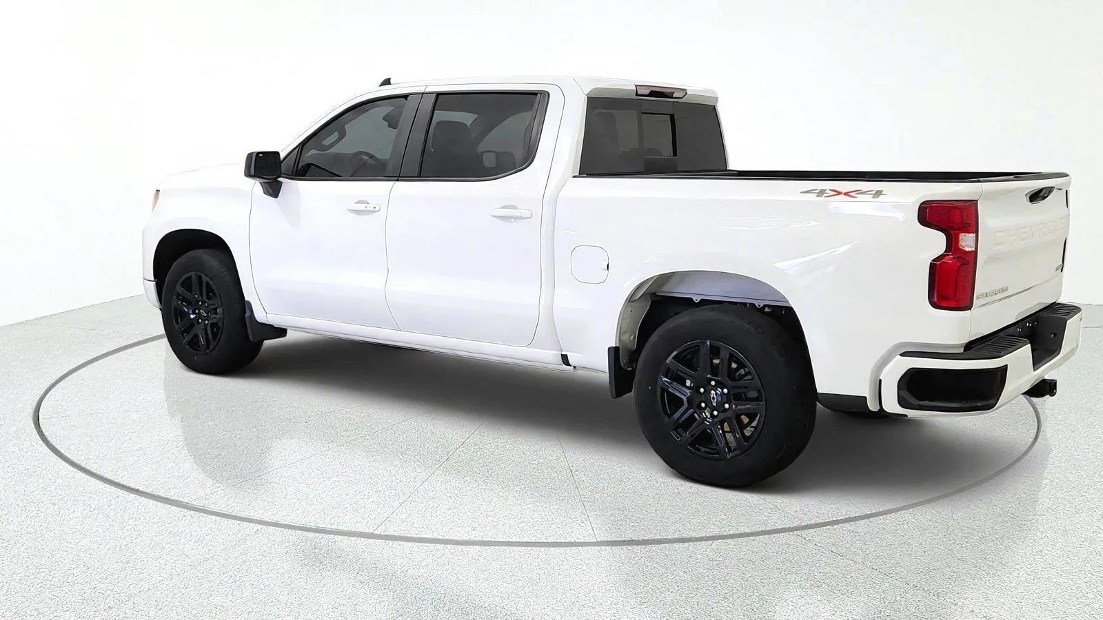 Used 2024 Chevrolet Silverado 1500 RST w/ Convenience Package II AWD/4WD image 6