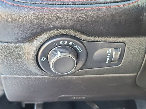 Used 2023 Dodge Durango GT image 27