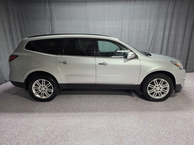 Used 2014 Chevrolet Traverse LT w/ All-Star Edition FWD image 3