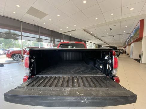 Used 2021 Toyota Tacoma TRD Sport AWD/4WD image 26