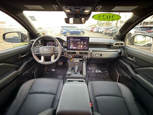 Used 2025 Toyota 4Runner Limited image 15