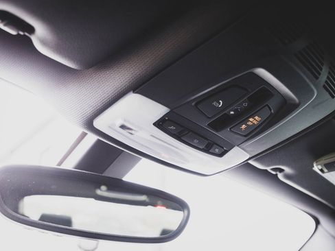 Used 2015 BMW M235i Coupe image 6