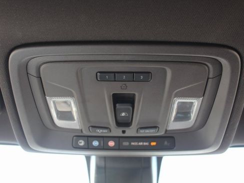 Used 2022 Chevrolet Silverado 2500 LTZ w/ LTZ Premium Package image 39