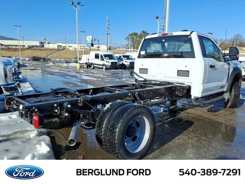New 2026 Ford F550 4x4 Regular Cab Super Duty image 5