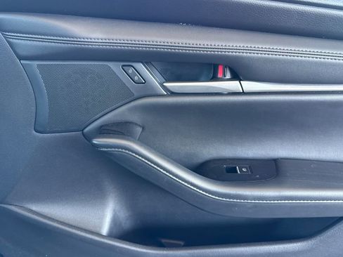 Used 2024 MAZDA MAZDA3 s image 24