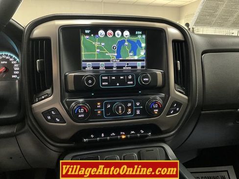 Used 2018 GMC Sierra 1500 Denali AWD/4WD image 16