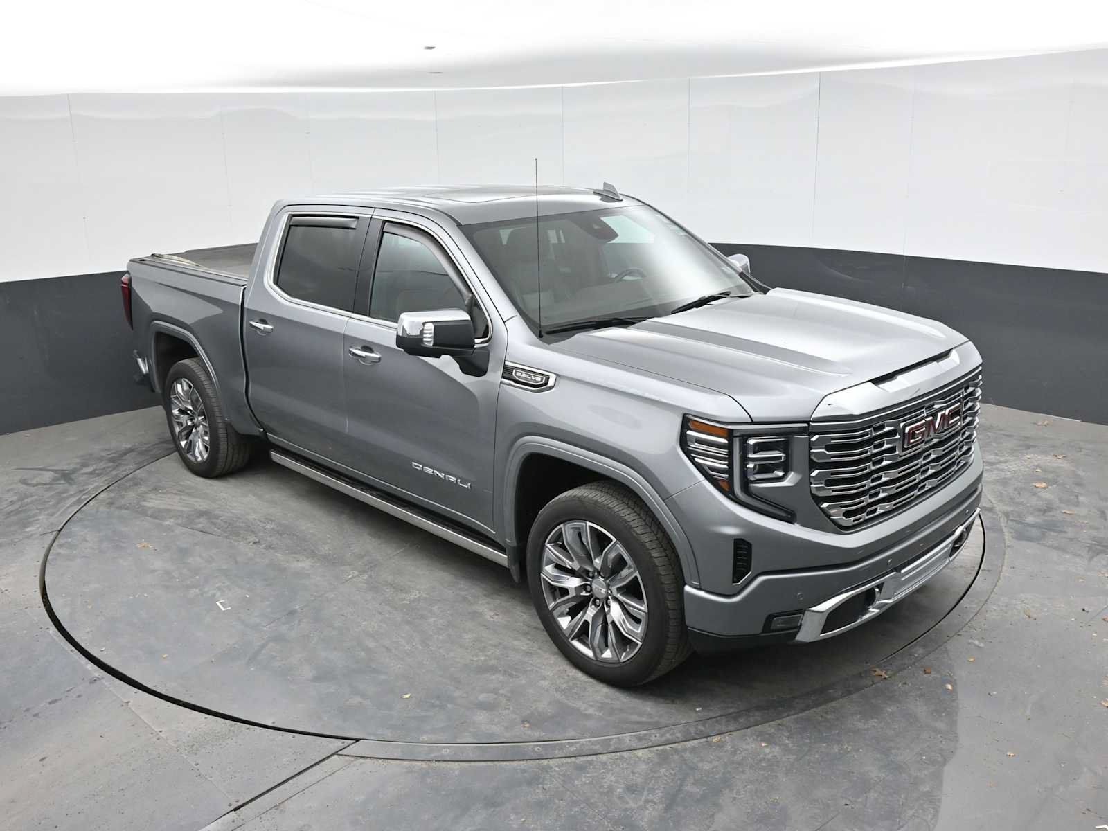 Used 2025 GMC Sierra 1500 Denali w/ Denali Reserve Package AWD/4WD image 35