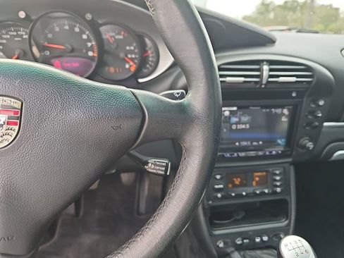 Used 2003 Porsche 911 Targa image 16