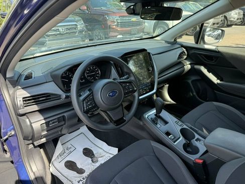 Used 2025 Subaru Crosstrek 2.5i Premium AWD/4WD image 3