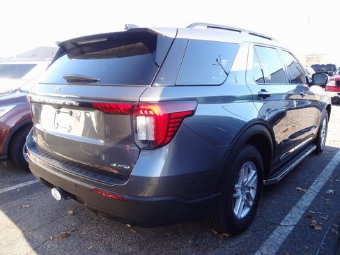 Certified 2025 Ford Explorer Active image 5