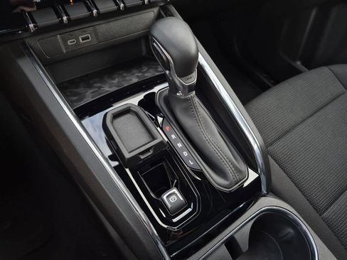 Certified 2024 GMC Canyon Elevation w/ Convenience Package image 30