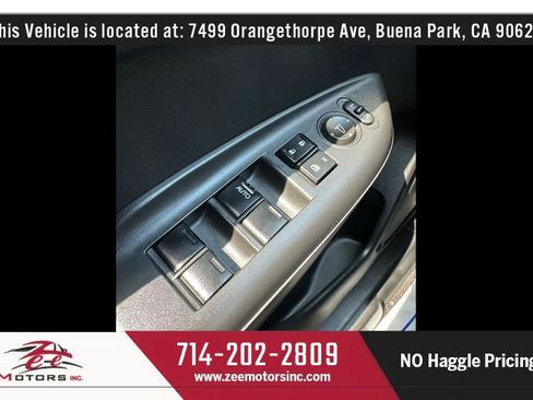 Used 2017 Honda Fit EX image 43