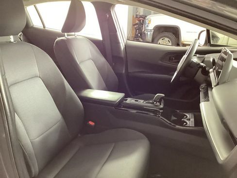 Used 2023 Toyota Prius LE FWD image 18