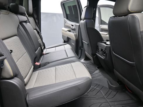 Used 2024 Chevrolet Silverado 1500 ZR2 w/ Technology Package image 18