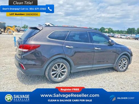 Used 2017 Hyundai Santa Fe SE w/ Cargo Package AWD/4WD image 4