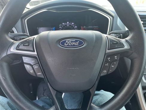 Used 2019 Ford Fusion SE image 21