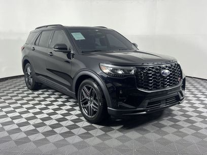 Used 2025 Ford Explorer ST
