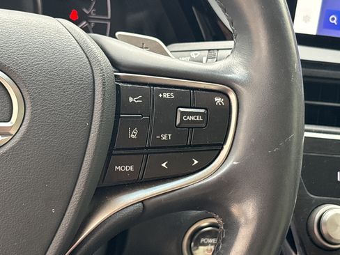 Used 2023 Lexus ES 300h w/ Premium Package FWD image 20