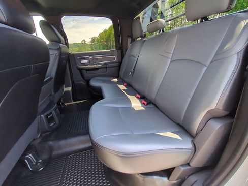 Used 2022 RAM 4500 SLT w/ Quick Order Package 2YG SLT AWD/4WD image 17
